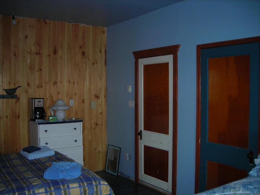 Gite Des Hauteurs Et Cafe De La Place Saint Zenon Quarto foto